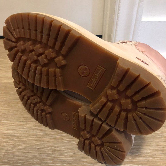 Timberland girls boots size 2 - Picture 5 of 8